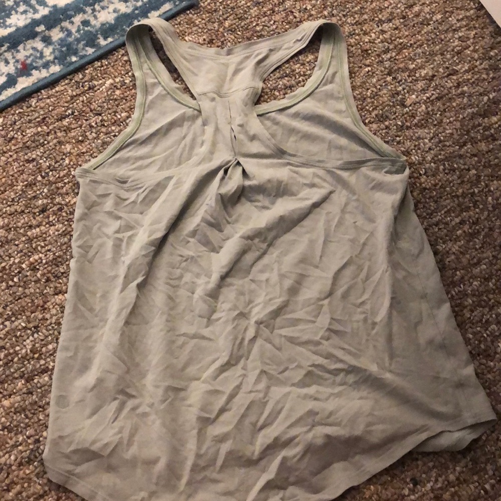 Lululemon shirt size 4!